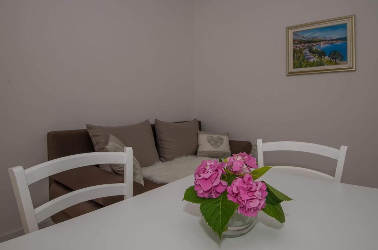 Apartment Jelena *